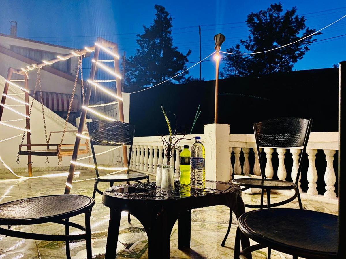 "Tara Homes" With Open Rooftop Terrace Shimla Eksteriør billede